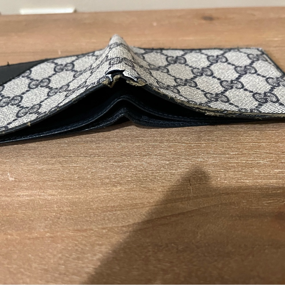 Authentic Gucci Men’s Wallet Vintage - Picture 9 of 11